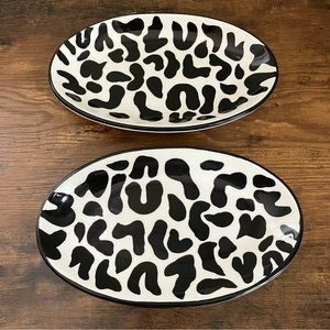American Atelier animal print oval plates